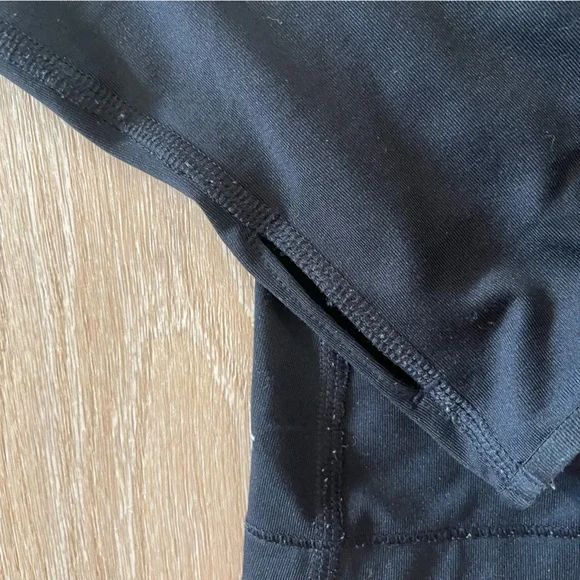 Nike Dri-Fit Quarter Zip - Picture 2 of 8